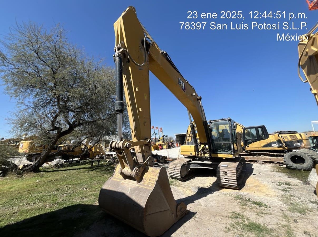Excavadora usada cat