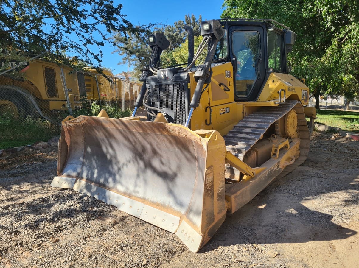 Bulldozer usado cat