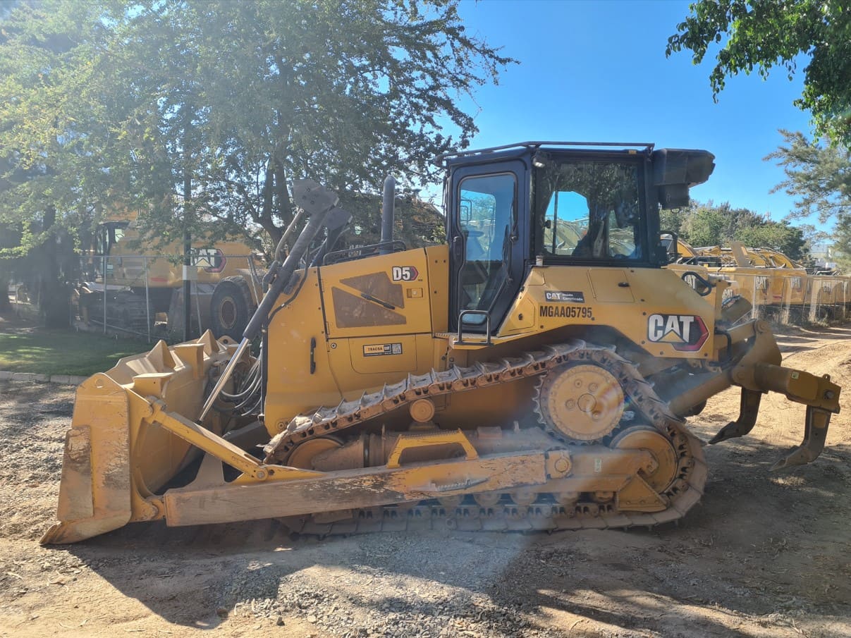 Bulldozer usado cat