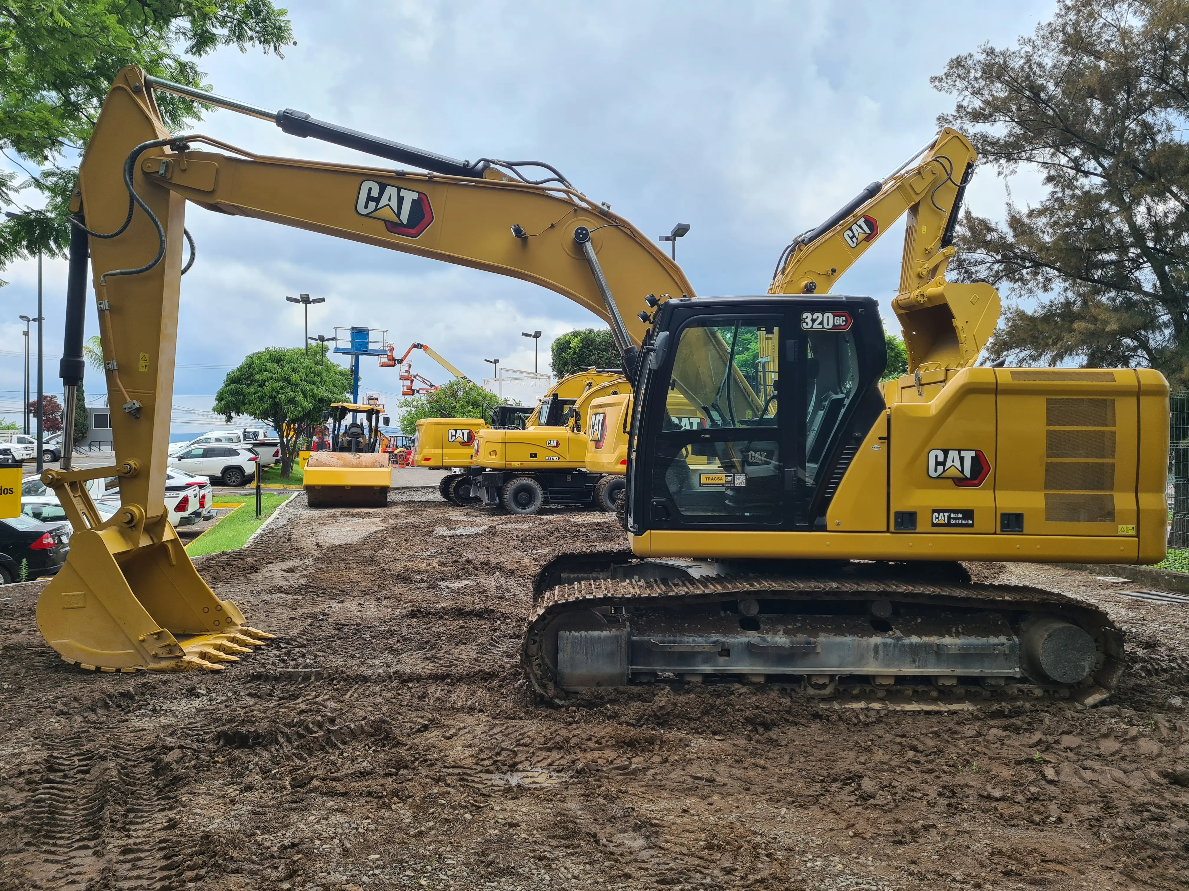 Excavadora usada cat
