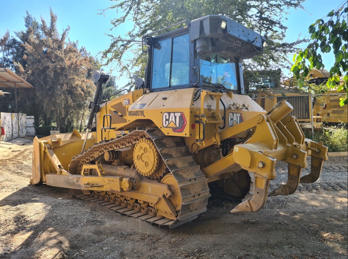 Bulldozer usado cat