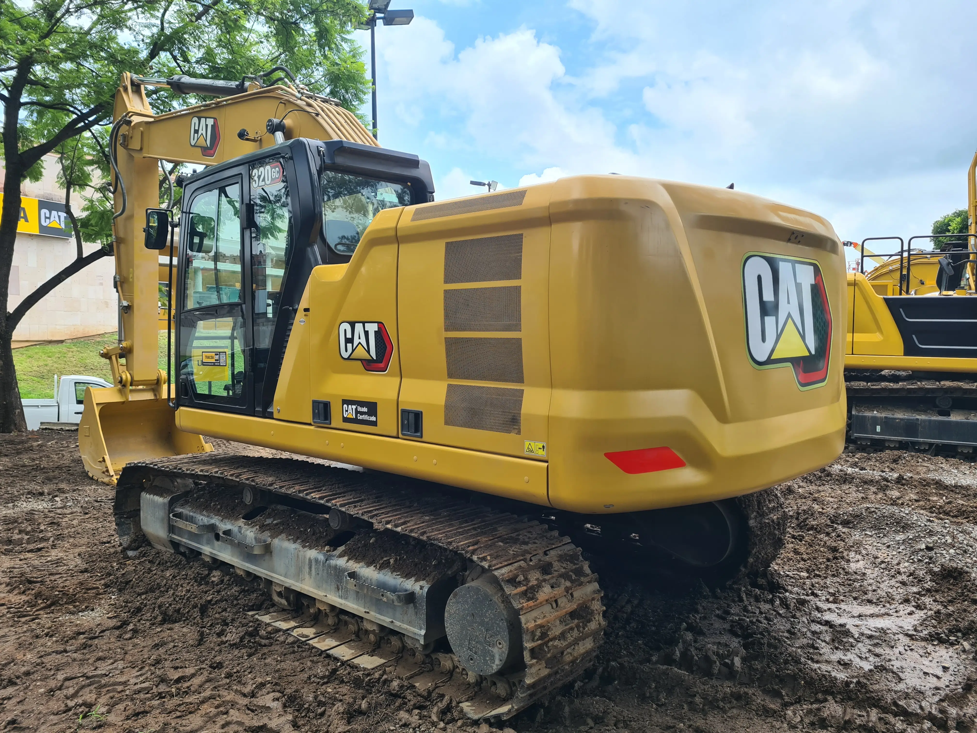 Excavadora usada cat