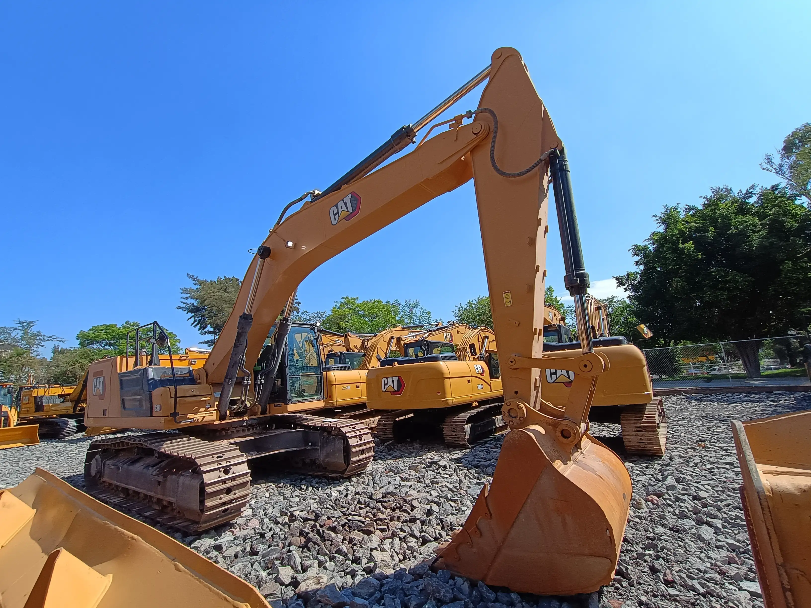 Excavadora usada cat