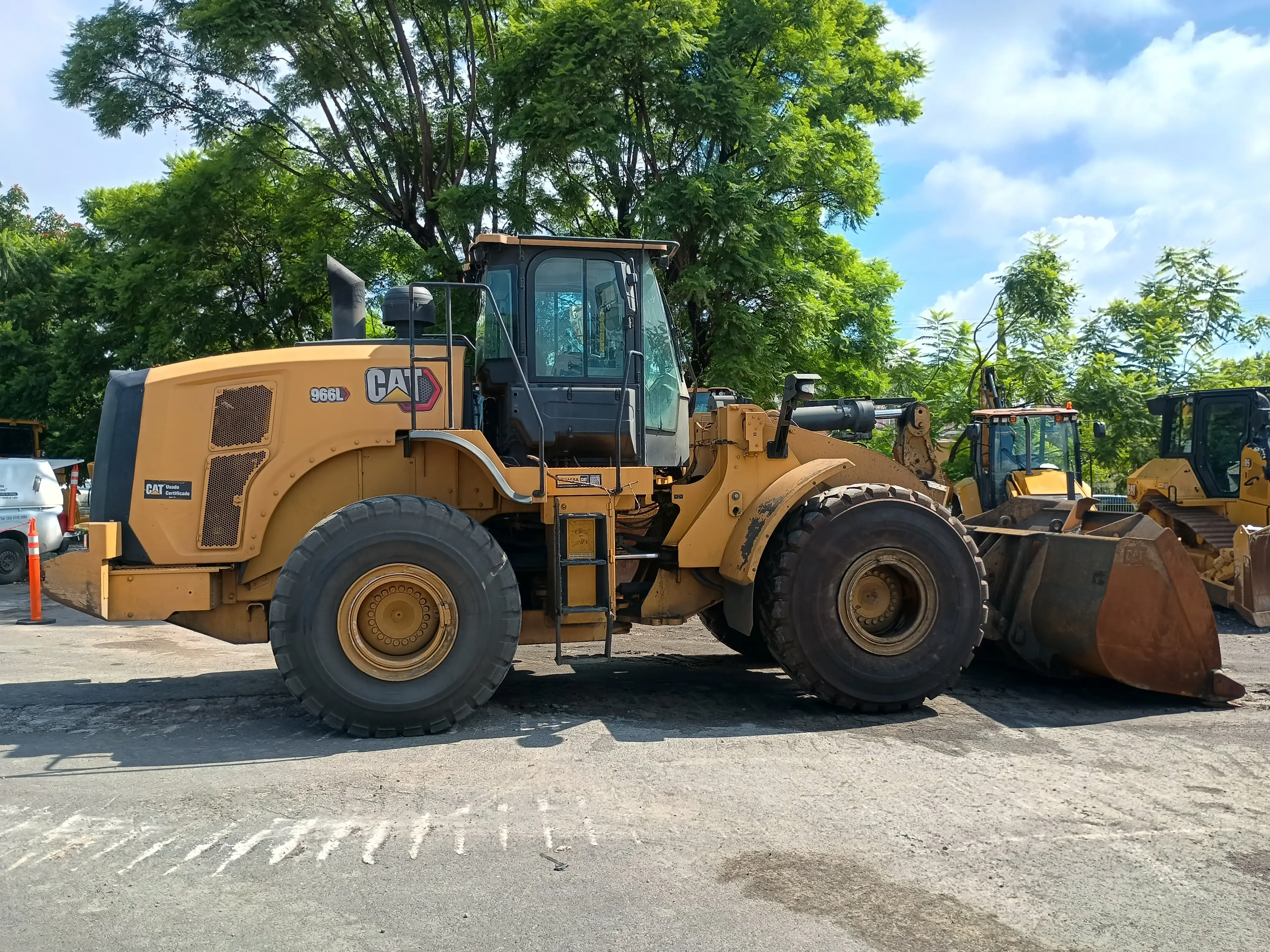 Cargador frontal usado
