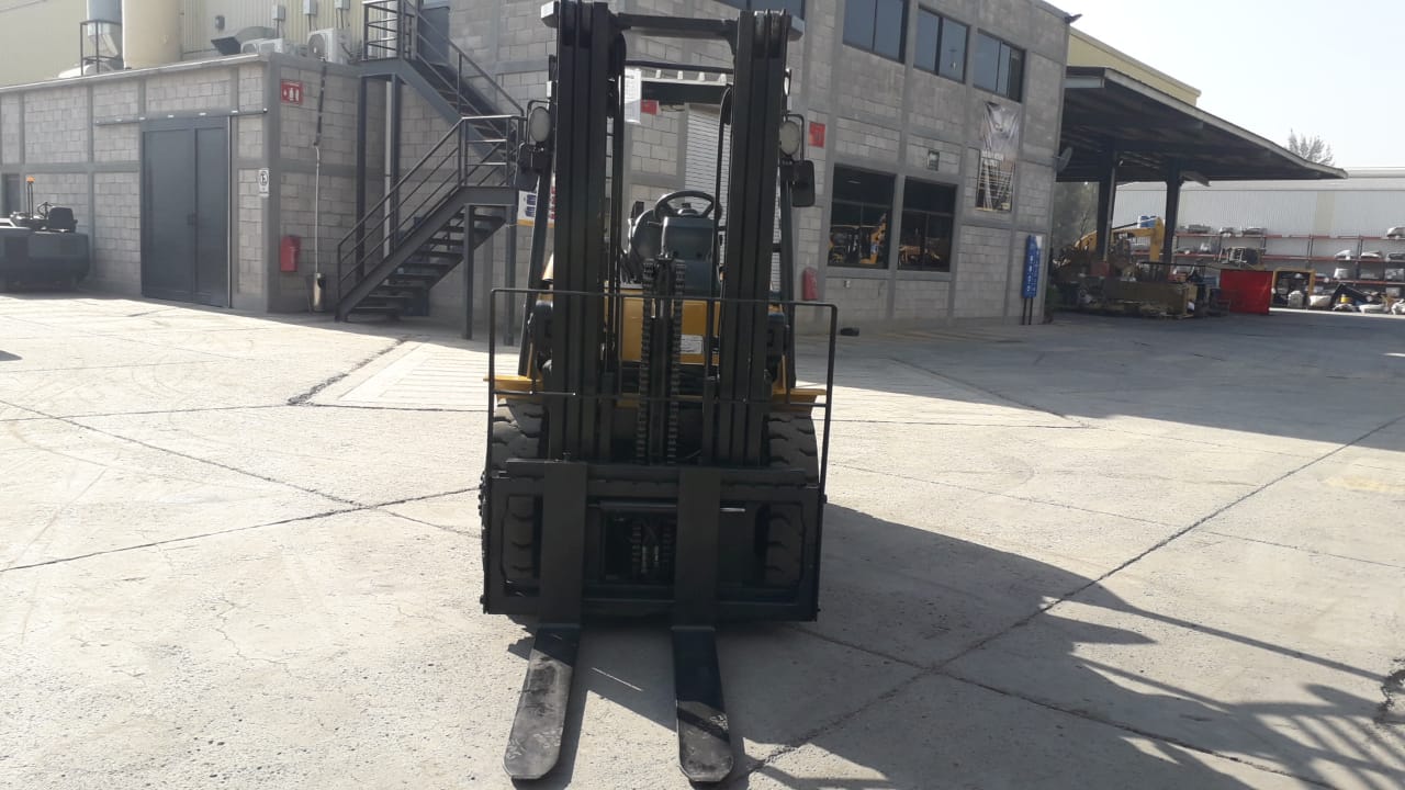 Montacargas GP40N